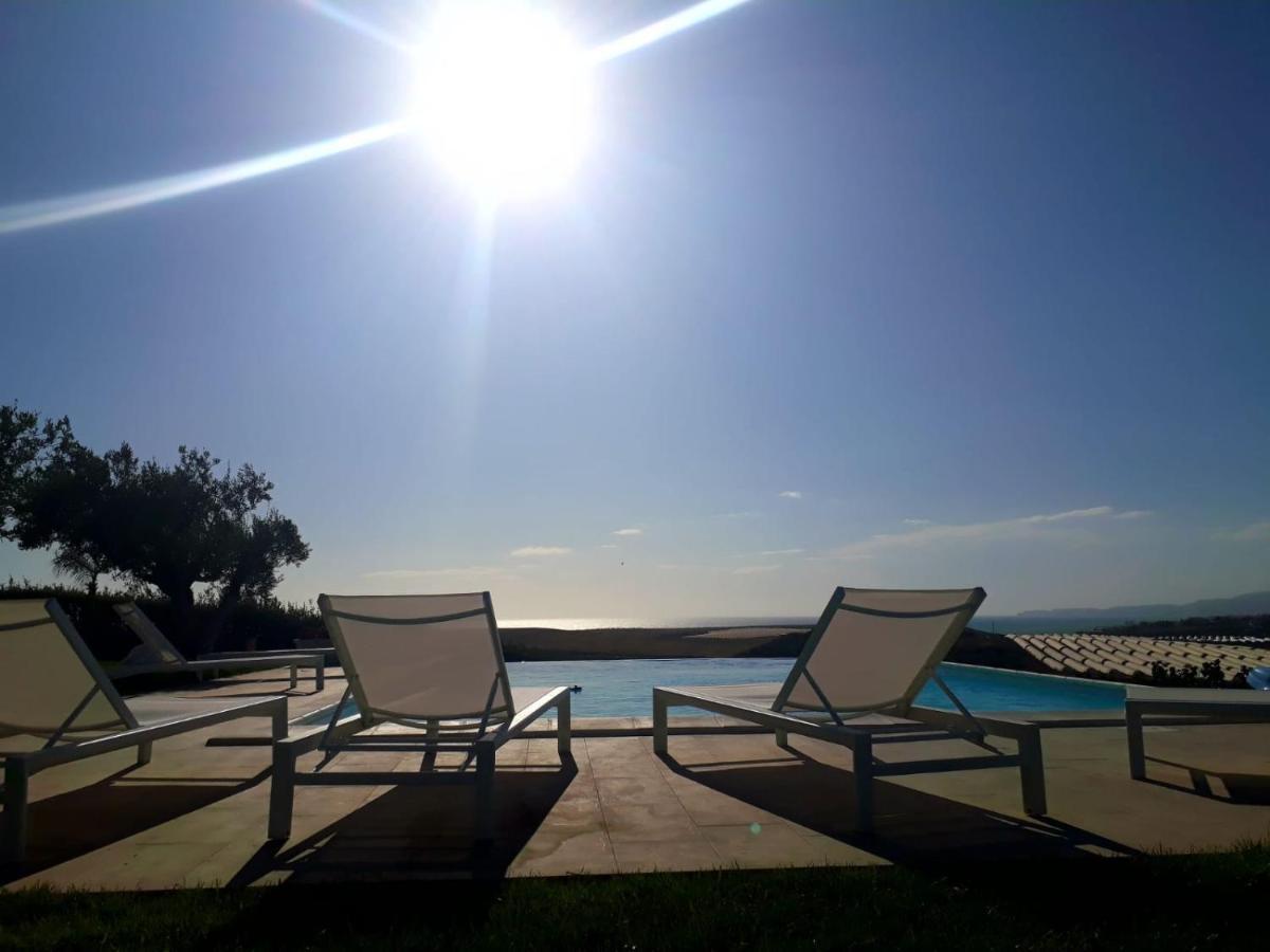 Punta Bianca Suite & Home Experience Агридженто Экстерьер фото